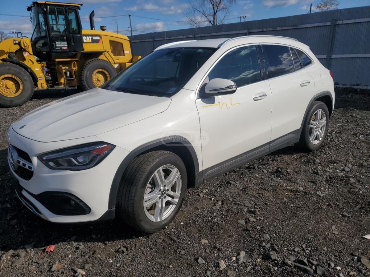 Mercedes-Benz GLA 250