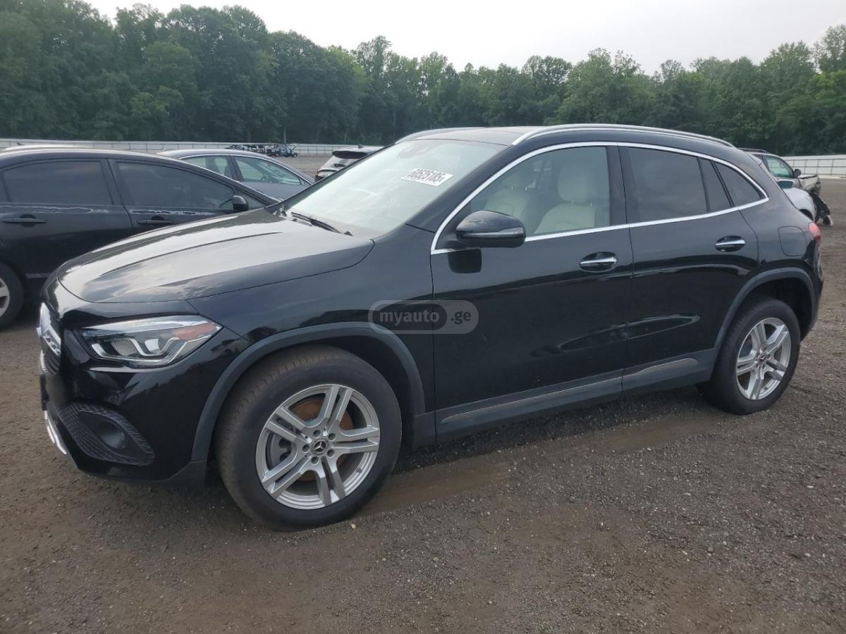 Mercedes-Benz GLA 250