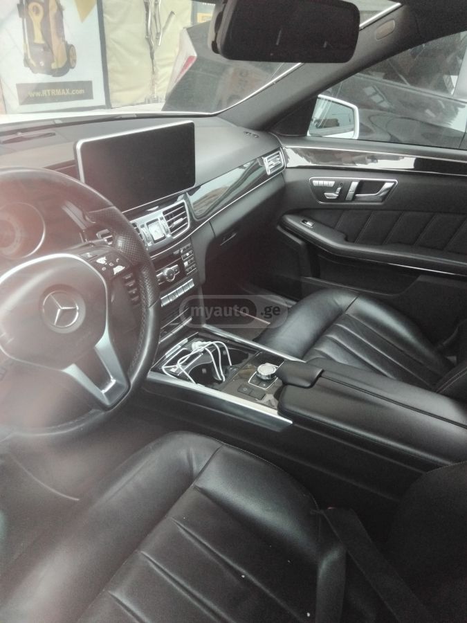 Mercedes-Benz E 212 2015 — photo 2