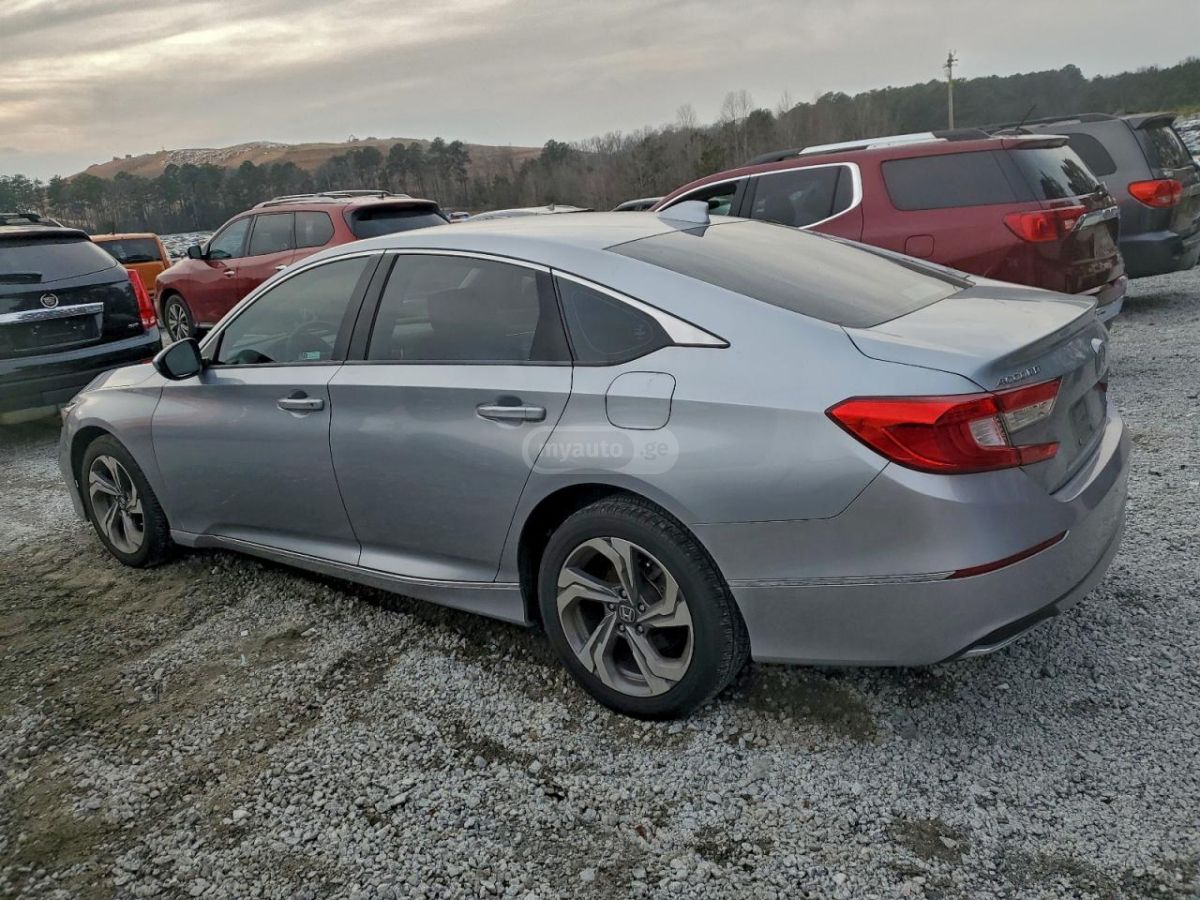 Honda Accord 2020 — photo 2