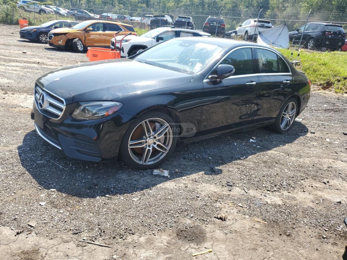 Mercedes-Benz E 300