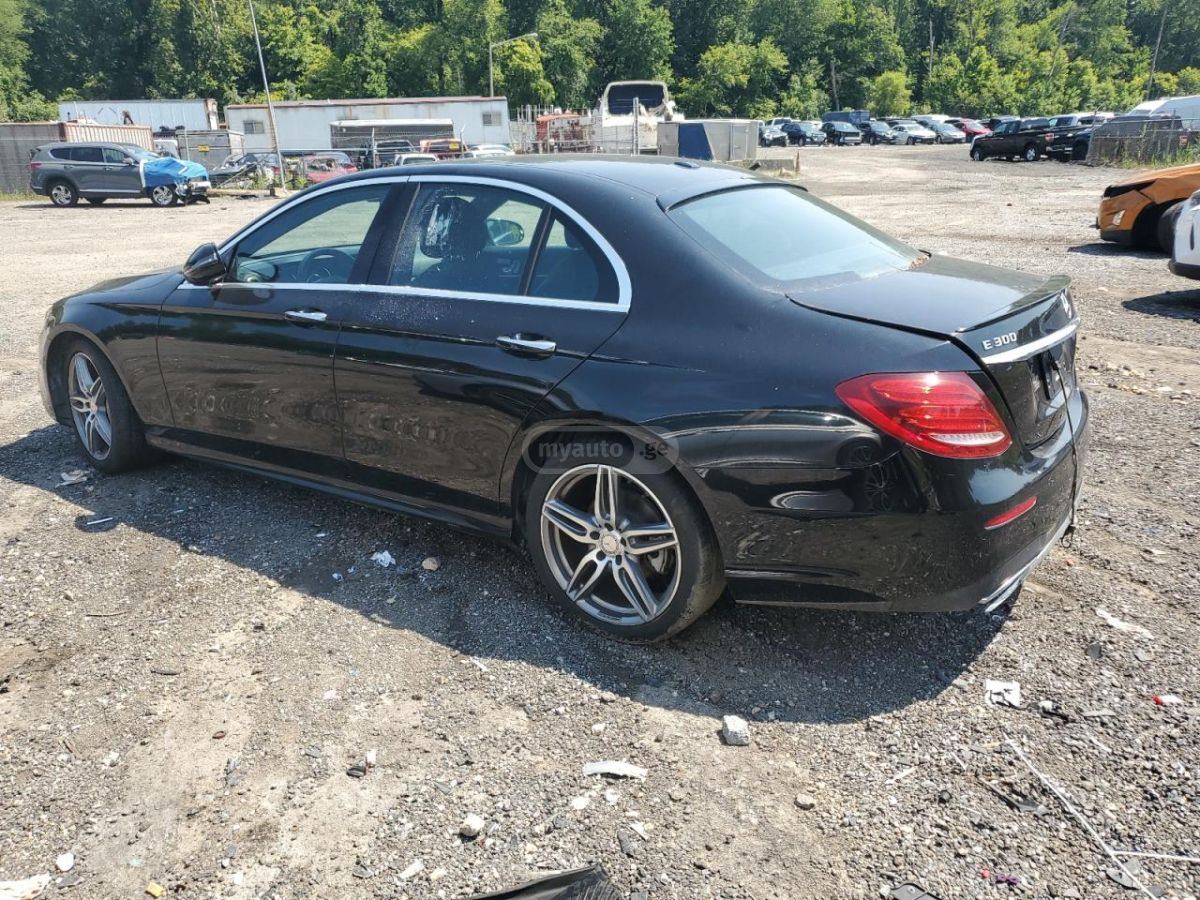 Mercedes-Benz E 300 2017 — photo 2