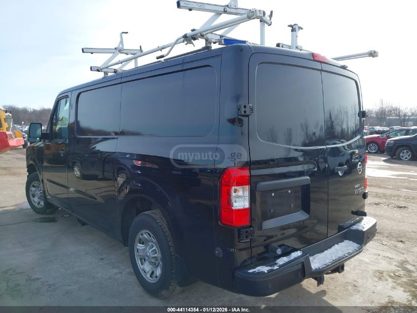 Nissan NV 300 2021 — photo 2