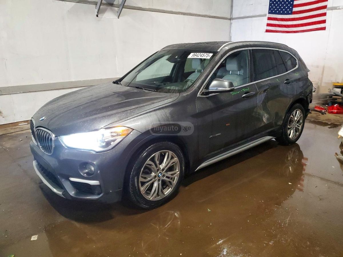 BMW X1 2017 — photo 2