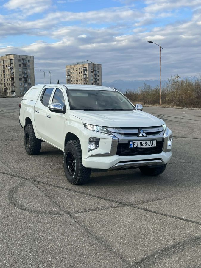 Mitsubishi L 200 2022 — photo 2