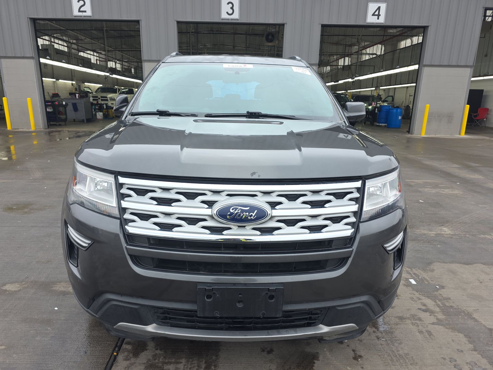 Ford Explorer 2019 — photo 2
