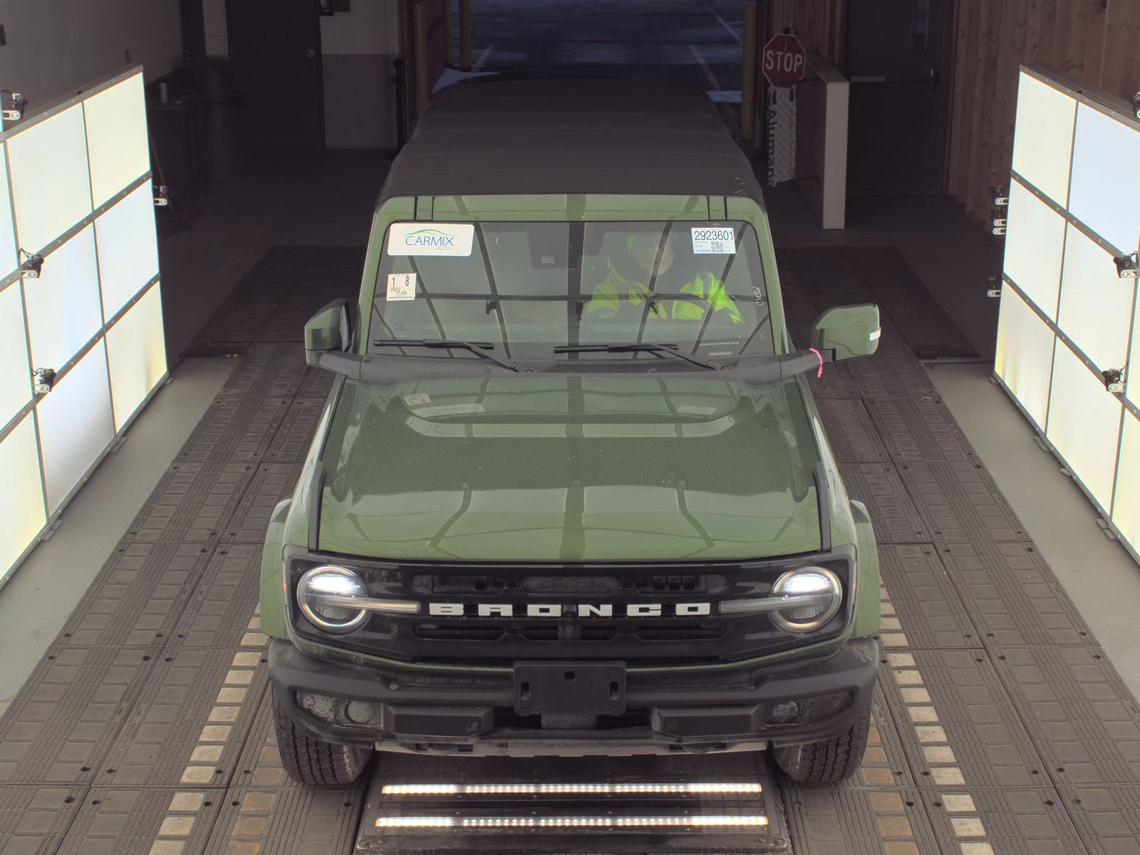 Ford Bronco 2022 — photo 2