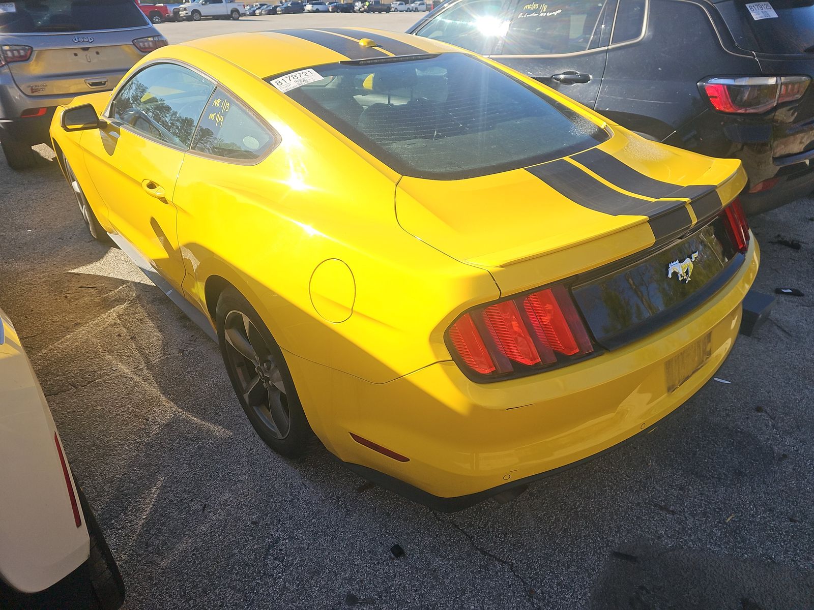 Ford Mustang 2016 — photo 2