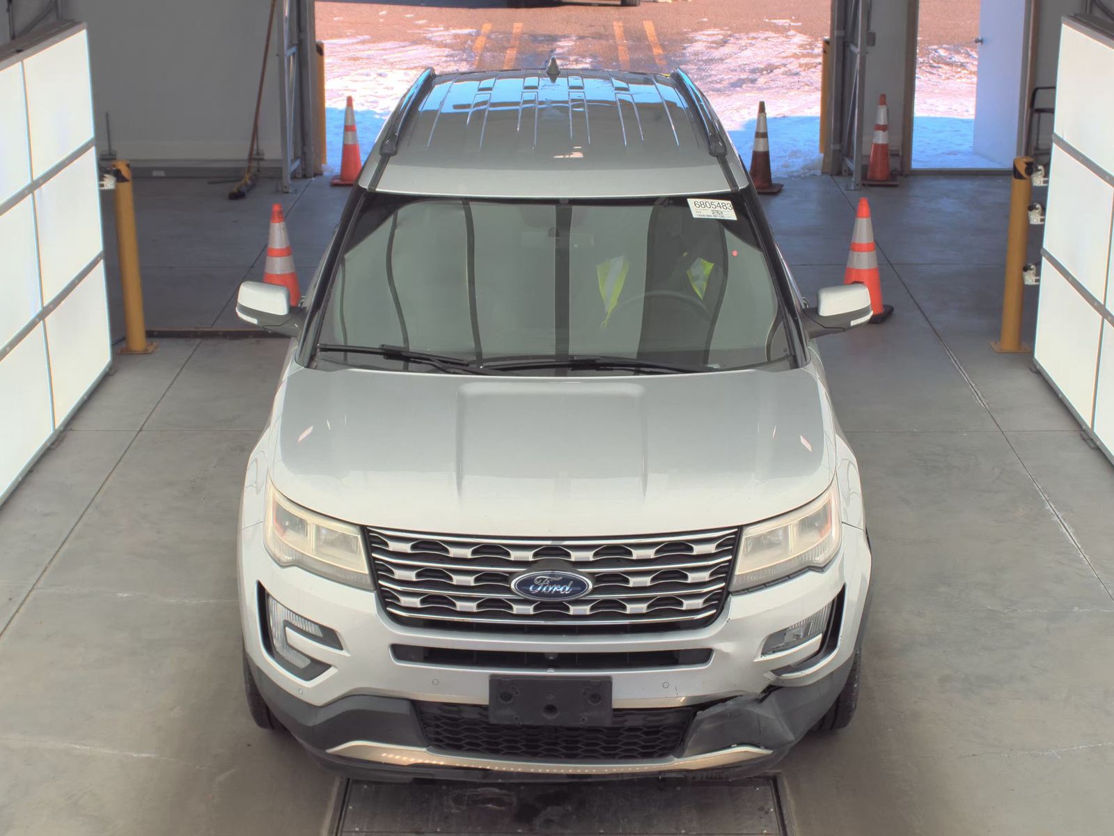 Ford Explorer 2017 — photo 2