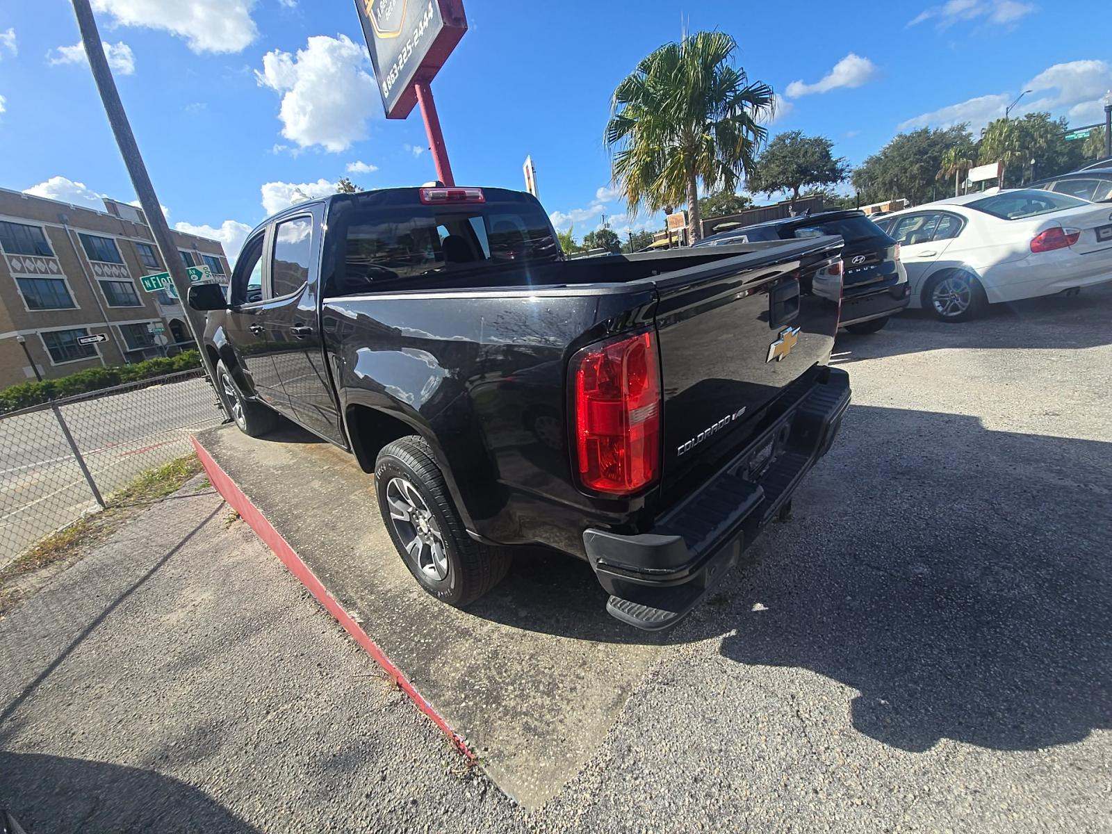 Chevrolet Colorado 2019 — photo 2