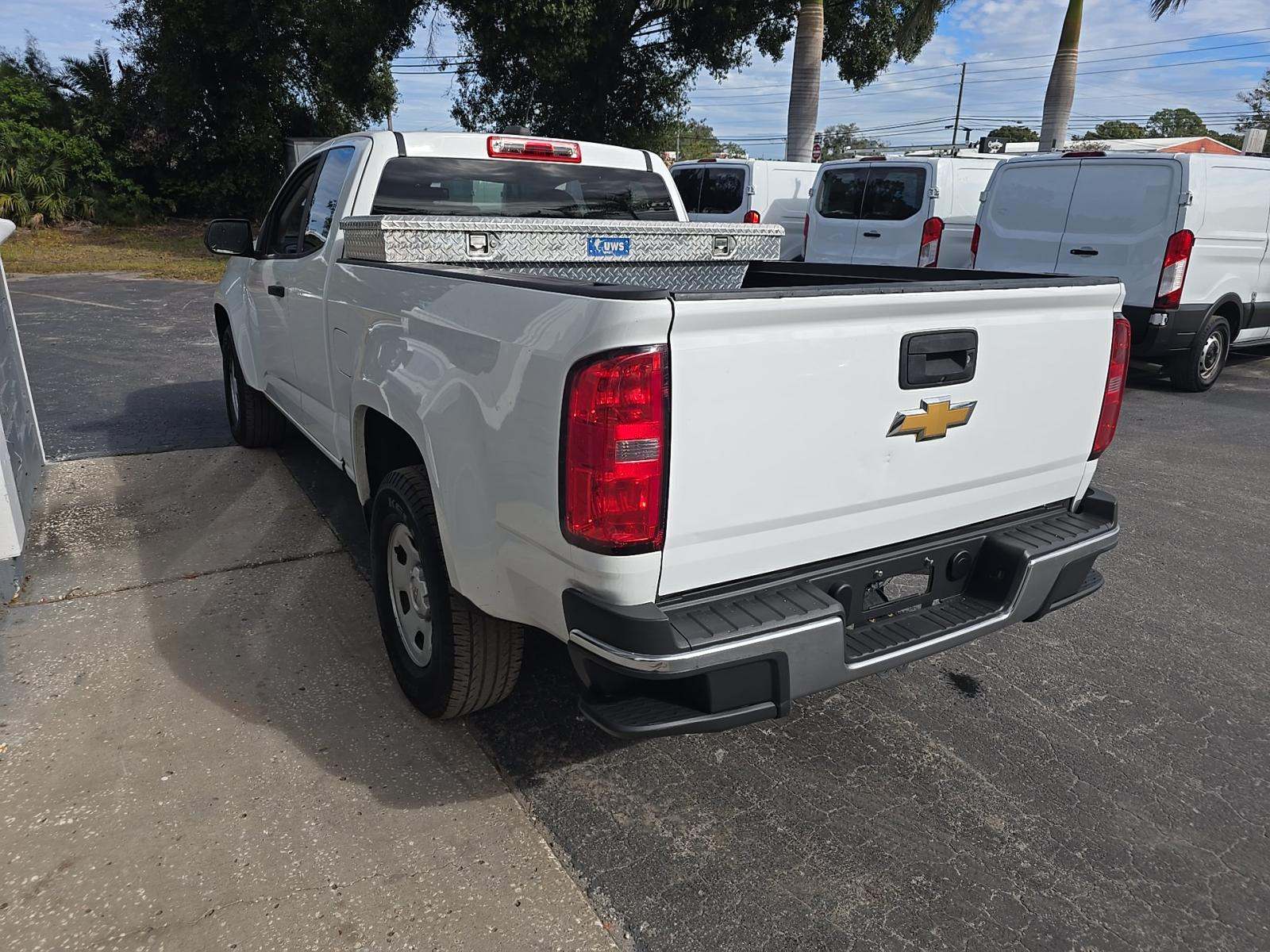 Chevrolet Colorado 2016 — photo 2