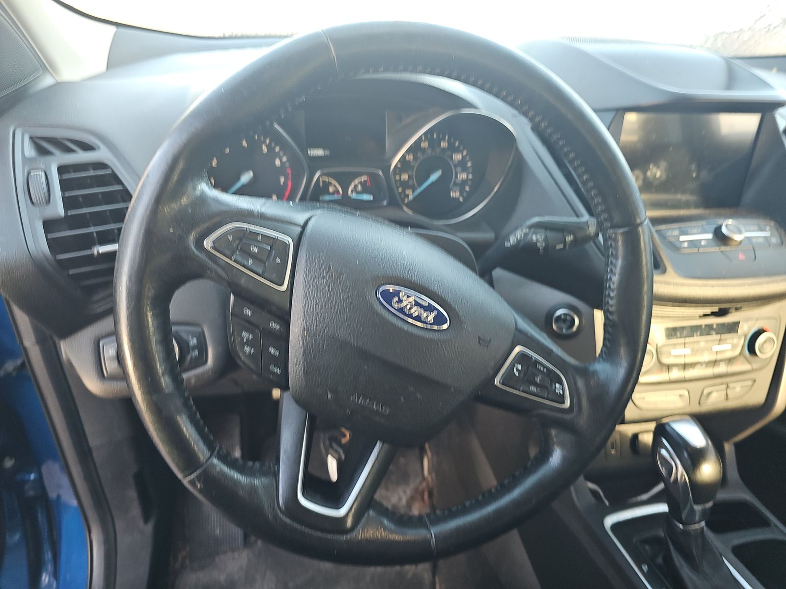 Ford Escape 2019 — photo 2
