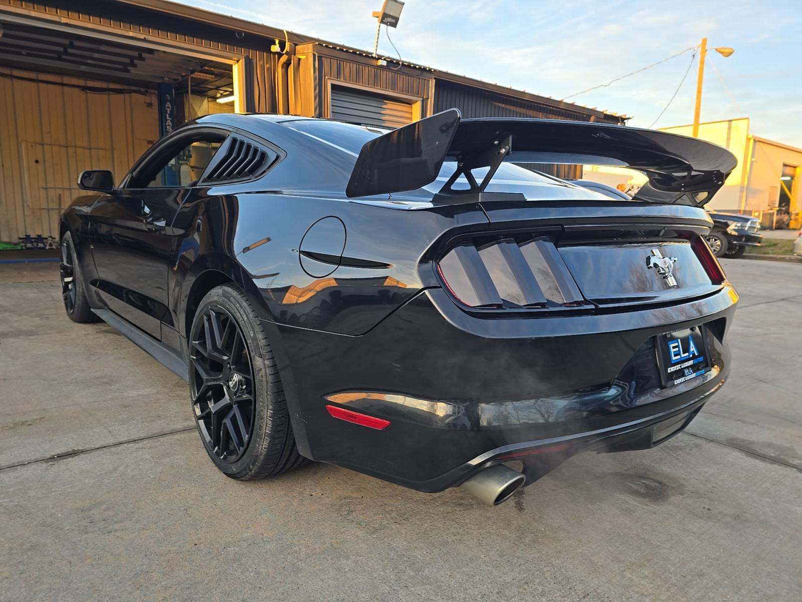 Ford Mustang 2016 — photo 2