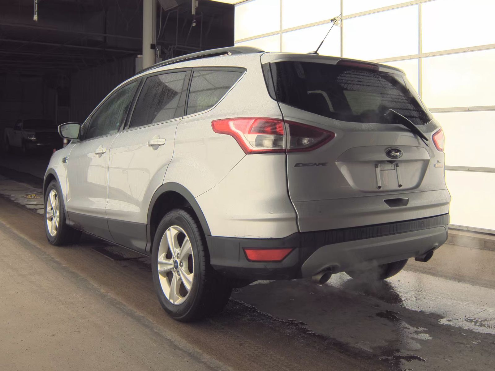 Ford Escape 2016 — photo 2