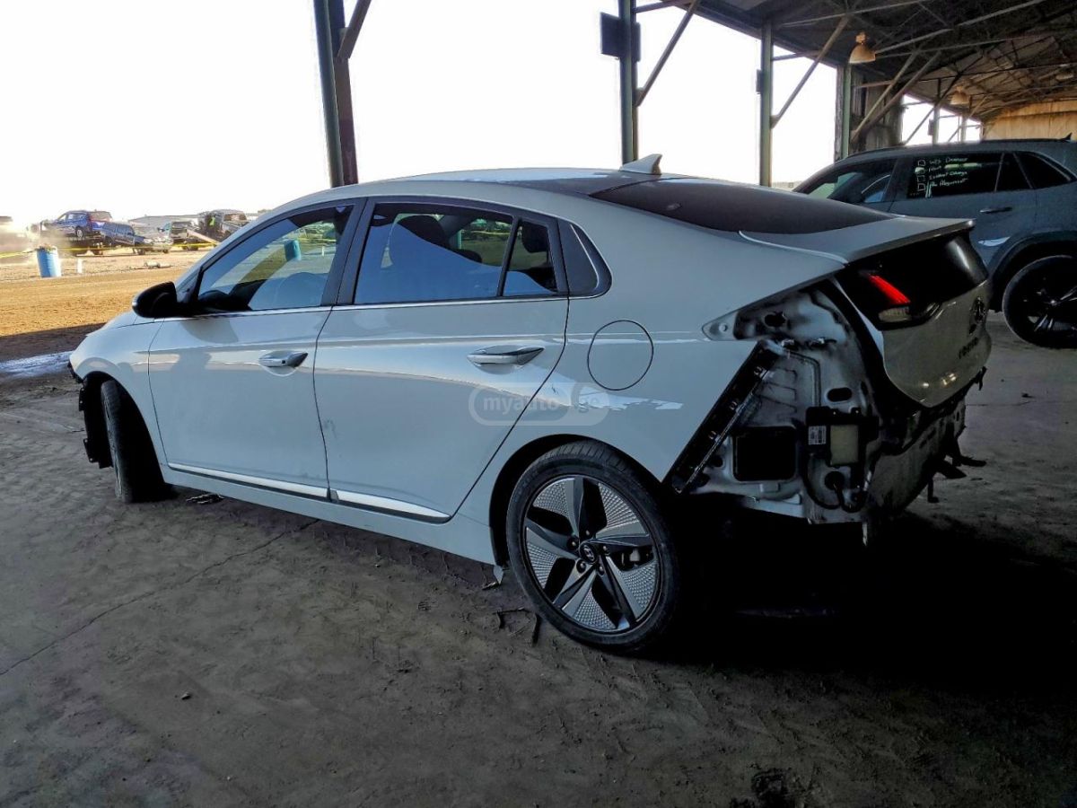 Hyundai Ioniq 2022 — photo 2