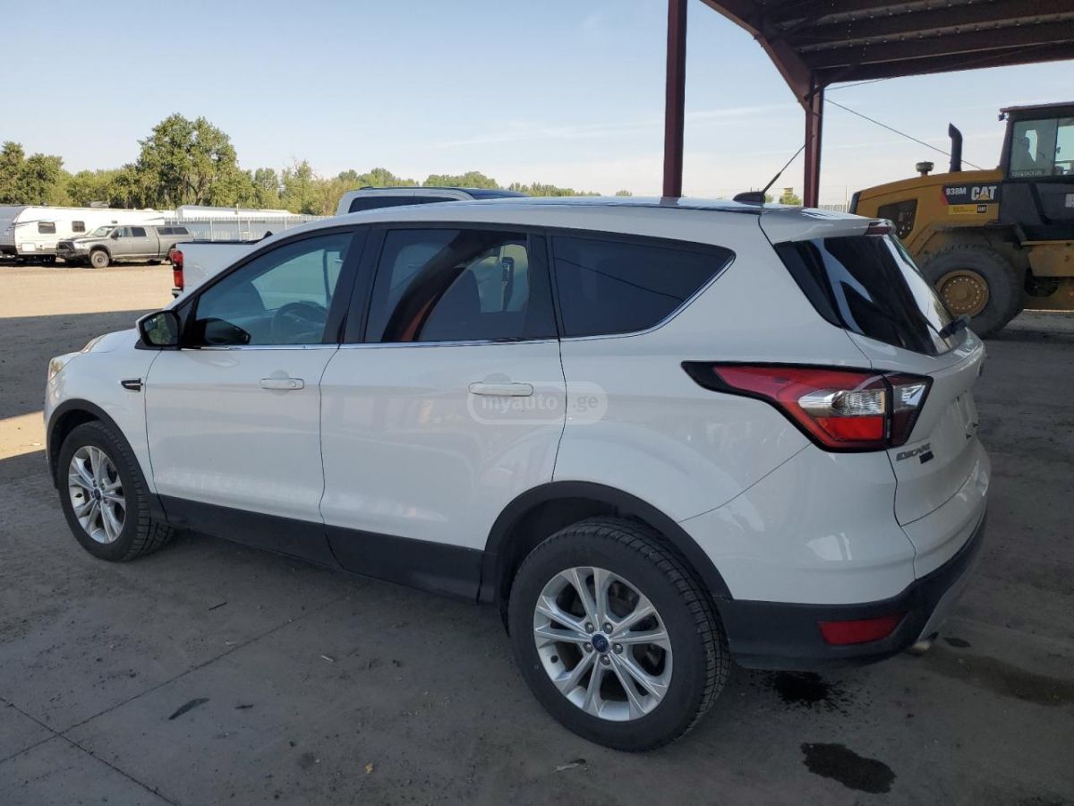 Ford Escape 2017 — photo 2