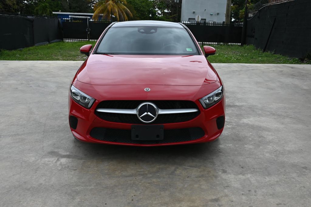 Mercedes-Benz A 220 2019 — photo 2