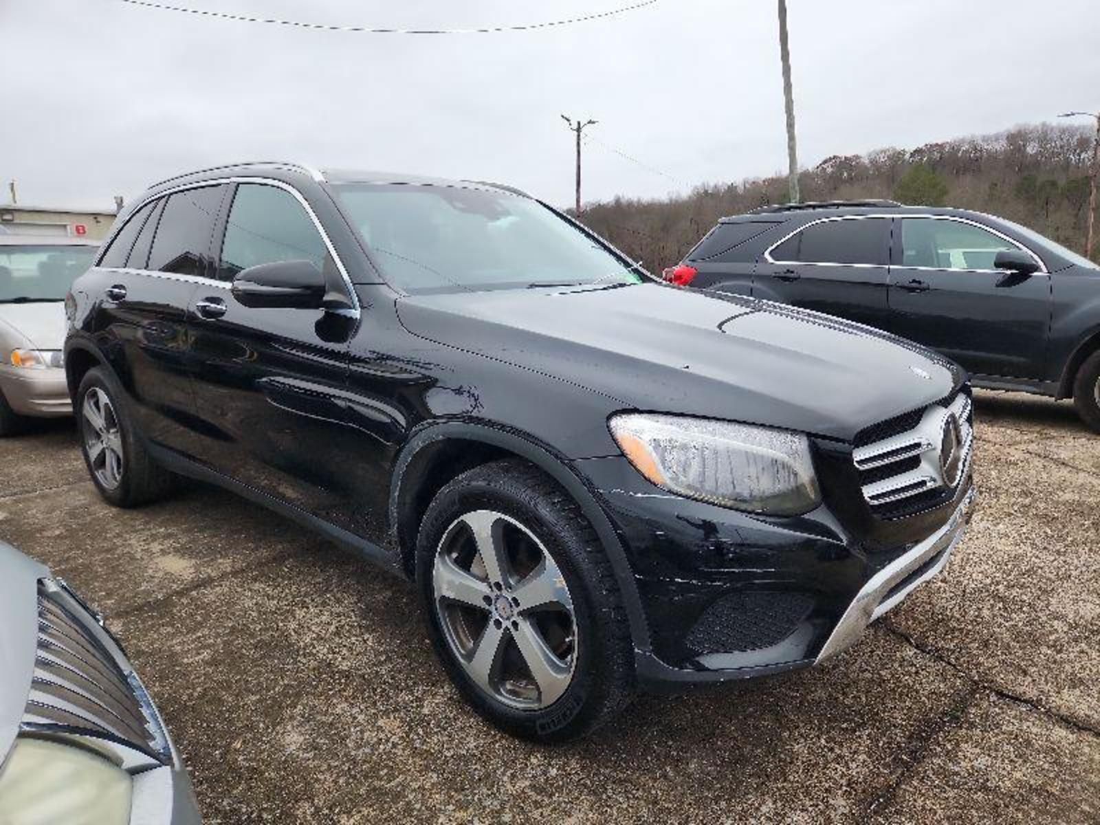 Mercedes-Benz GLC 300 2017 — photo 2