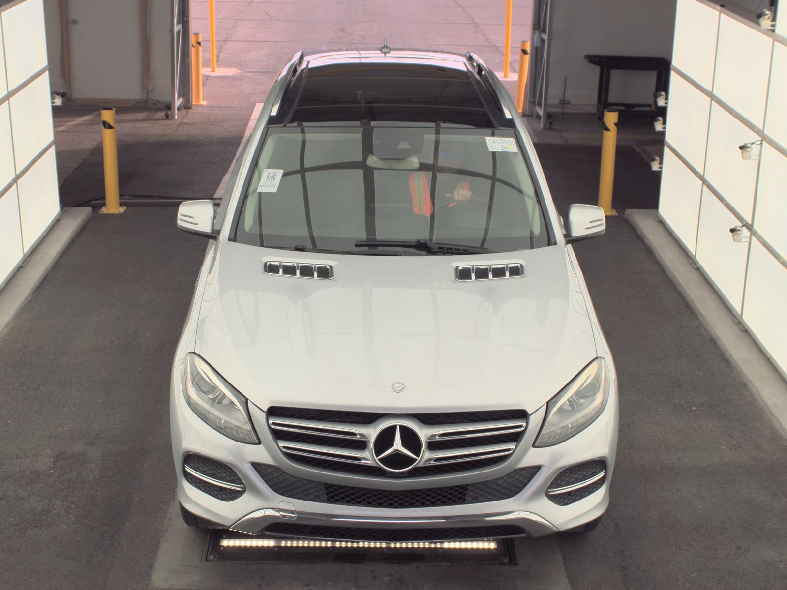 Mercedes-Benz GLE 350 2016 — photo 2