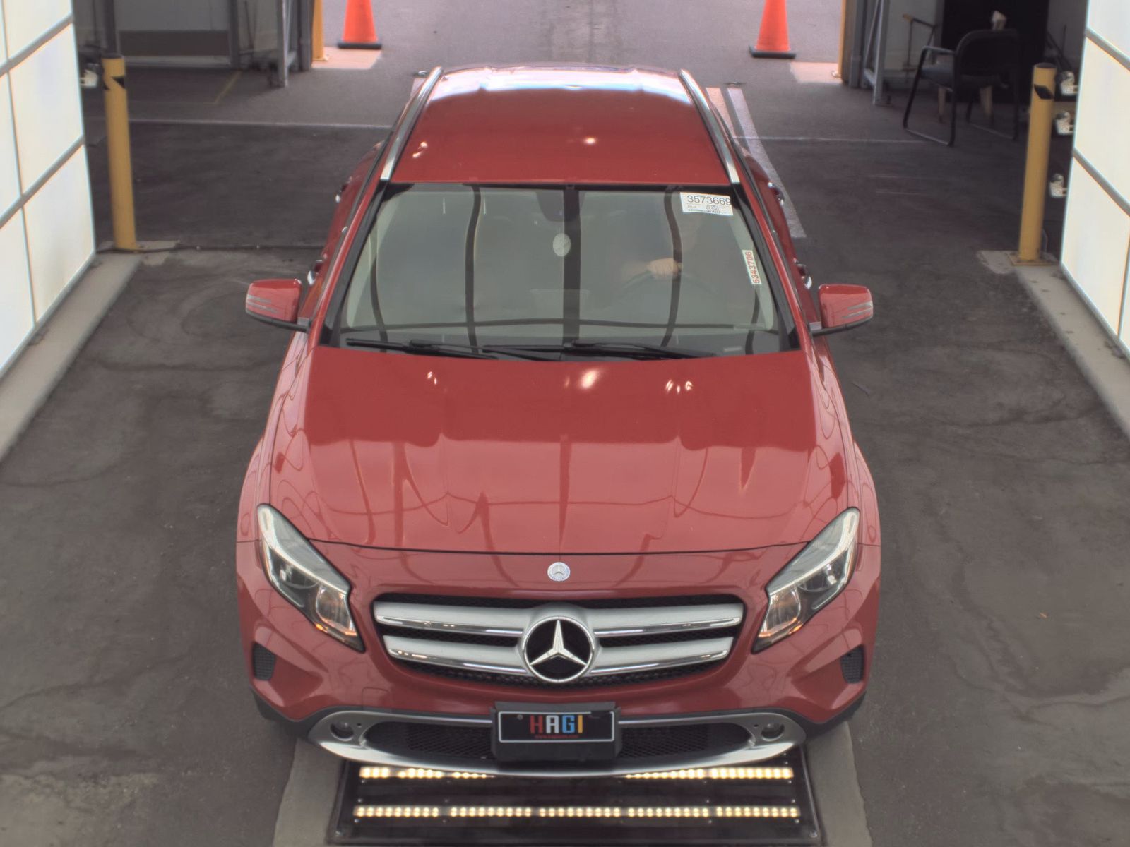 Mercedes-Benz GLA 250 2015 — photo 2