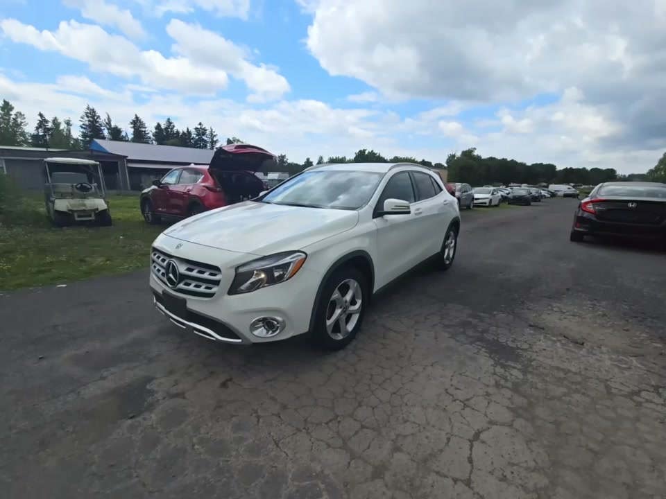 Mercedes-Benz GLA 250