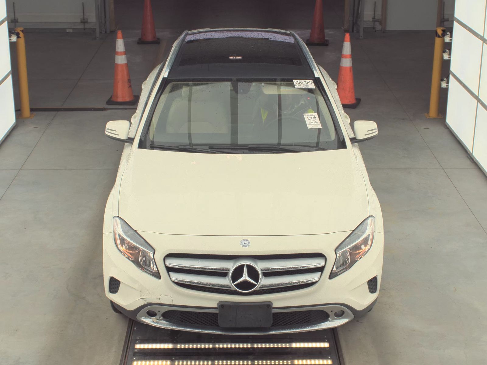 Mercedes-Benz GLA 250 2015 — photo 2