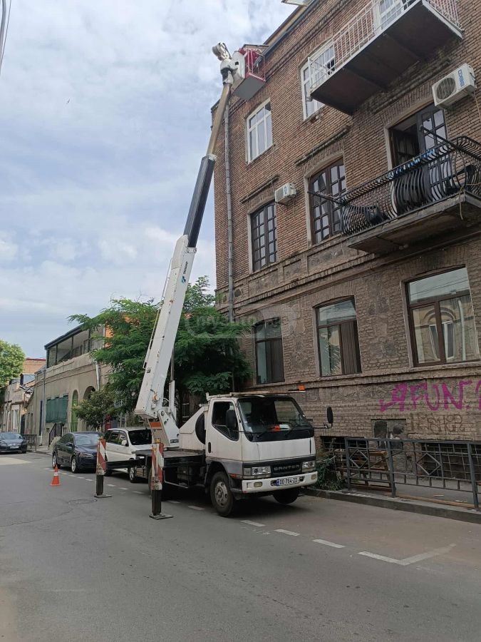 Mitsubishi Canter 2002 — photo 2