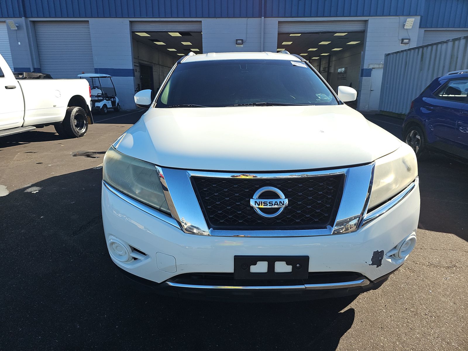 Nissan Pathfinder 2015 — photo 2