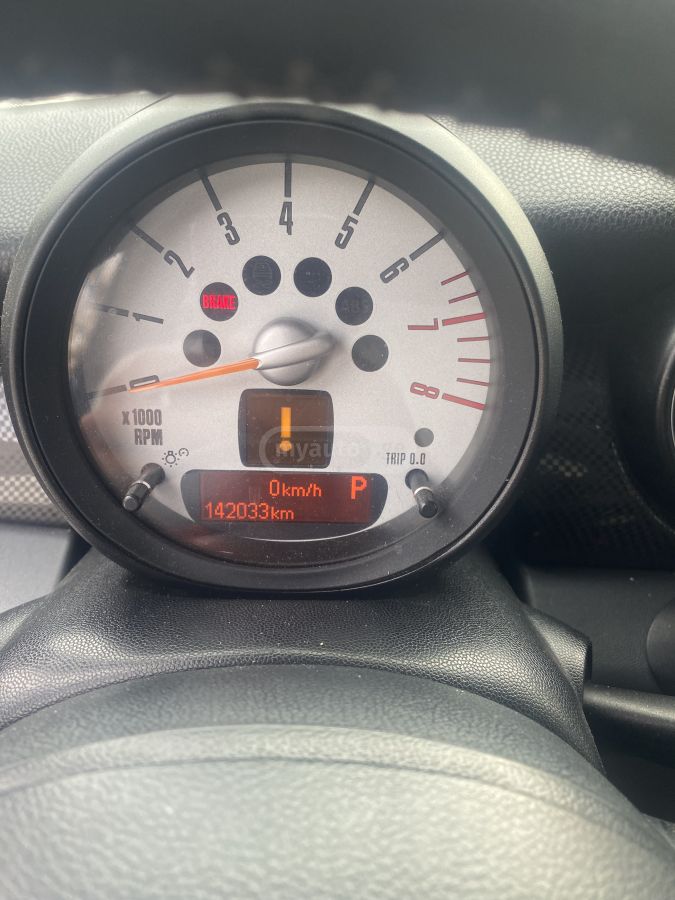 Mini Cooper 2010 — photo 2