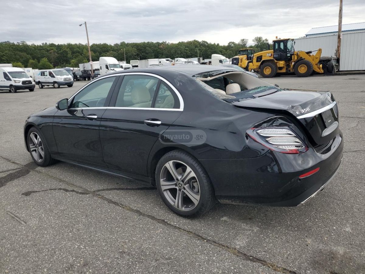 Mercedes-Benz E 350 2020 — photo 2