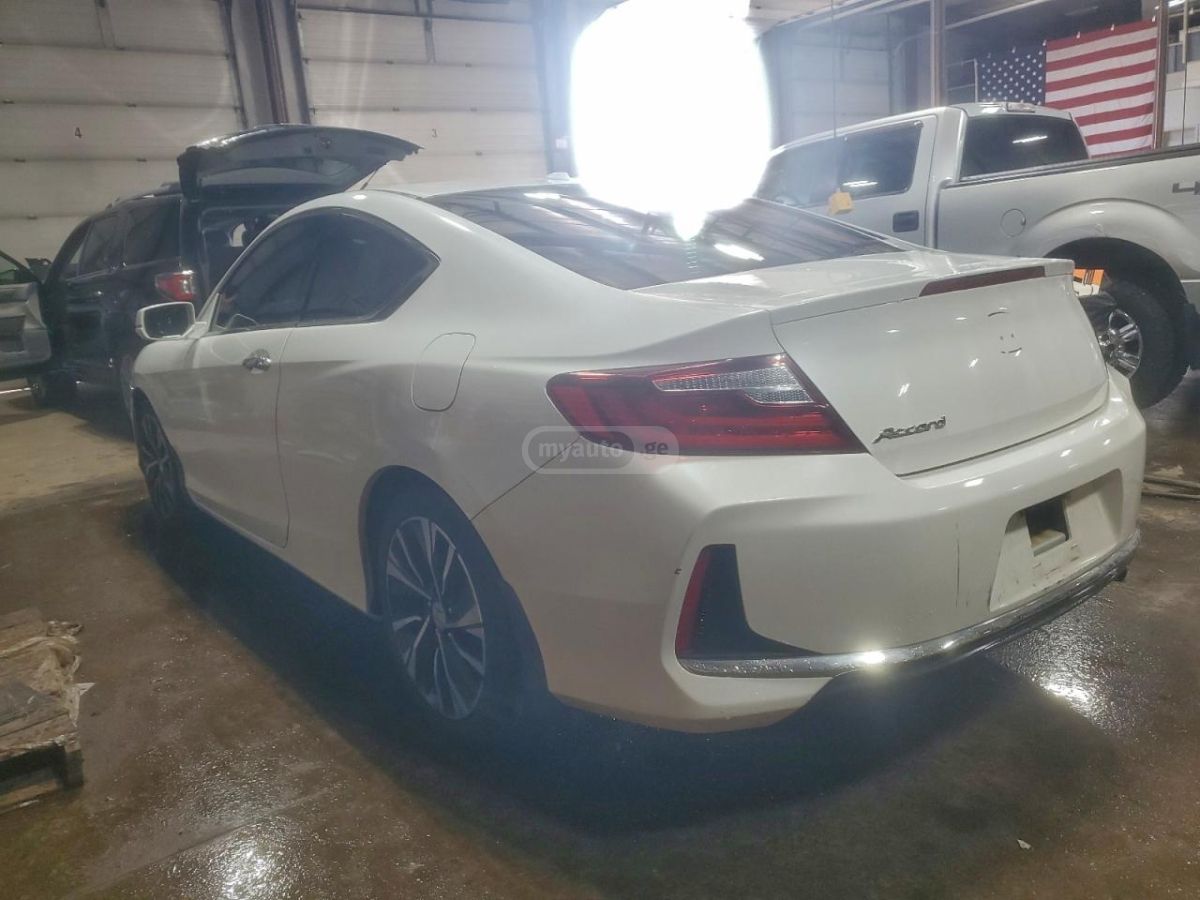 Honda Accord 2016 — photo 2