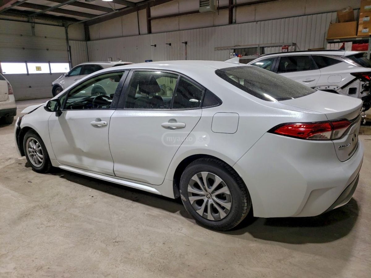 Toyota Corolla 2022 — photo 2