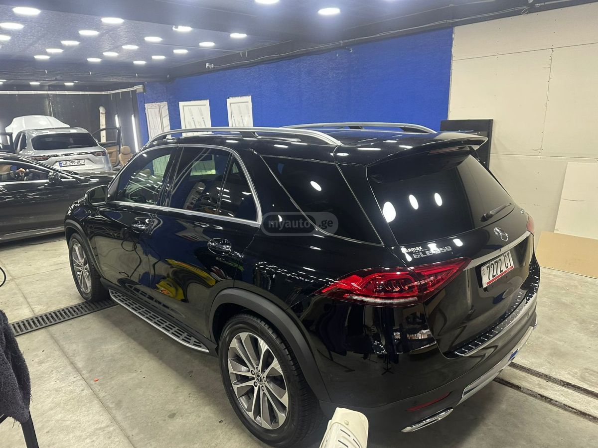 Mercedes-Benz GLE 350 2021 — photo 2