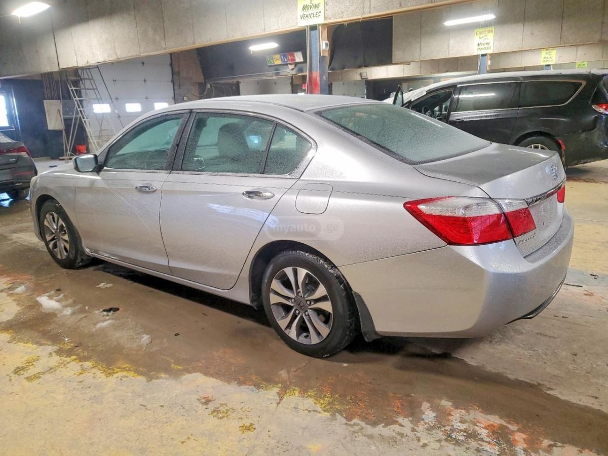 Honda Accord 2013 — photo 2