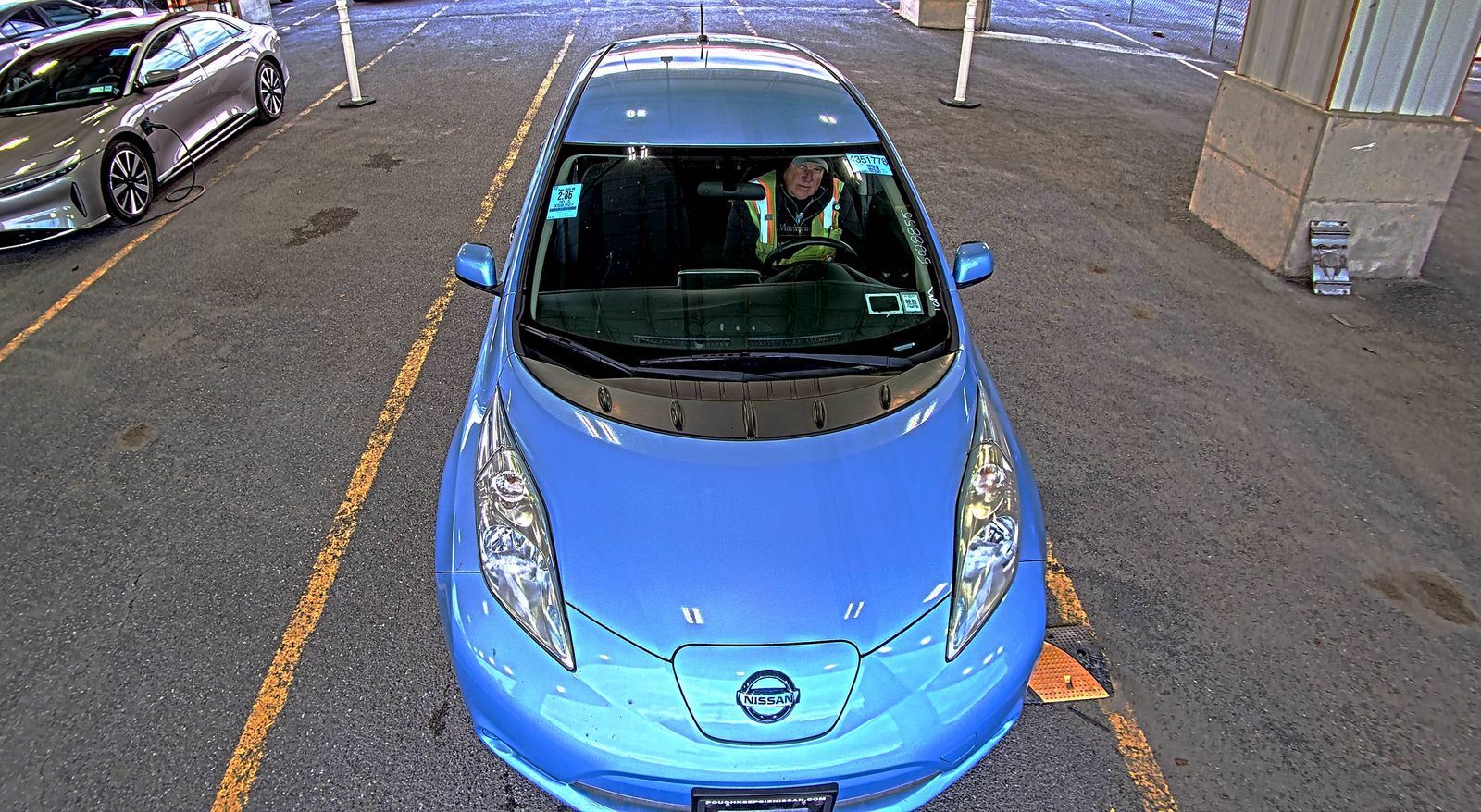 Nissan Leaf 2015 — photo 2