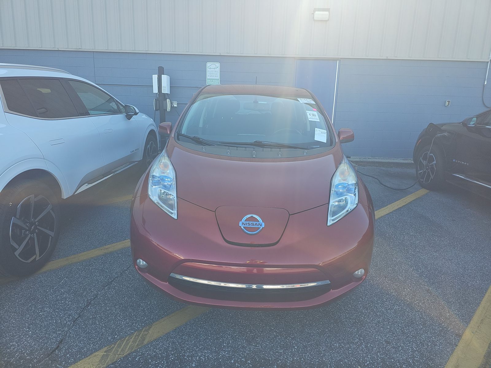 Nissan Leaf 2015 — photo 2