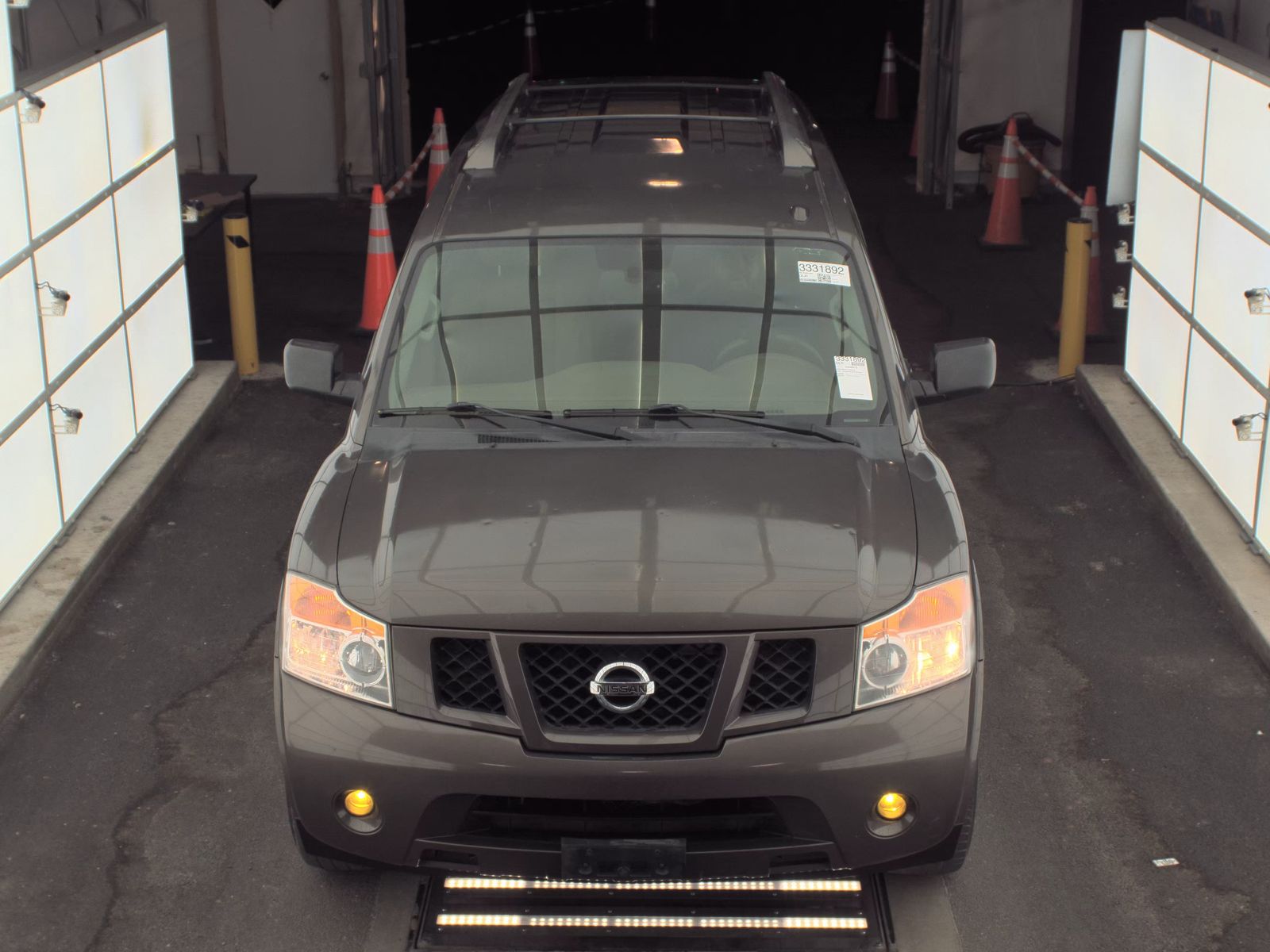 Nissan Armada 2015 — photo 2