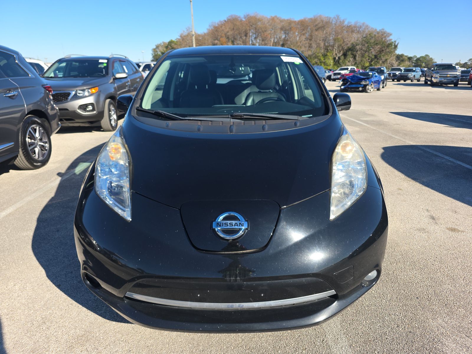 Nissan Leaf 2015 — photo 2