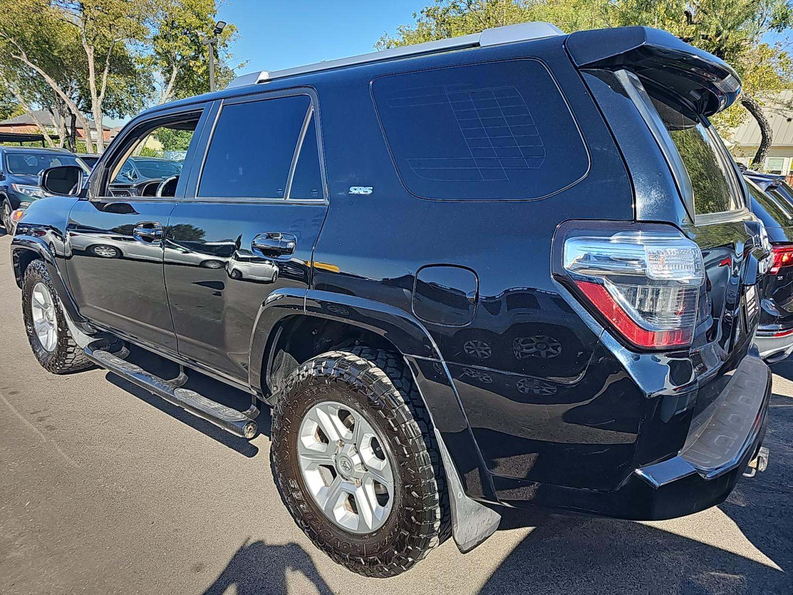 Toyota 4Runner 2015 — photo 2