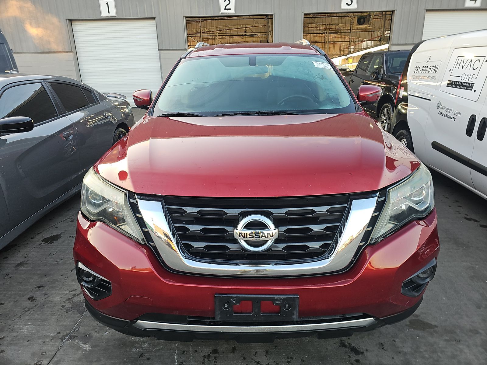 Nissan Pathfinder 2017 — photo 2