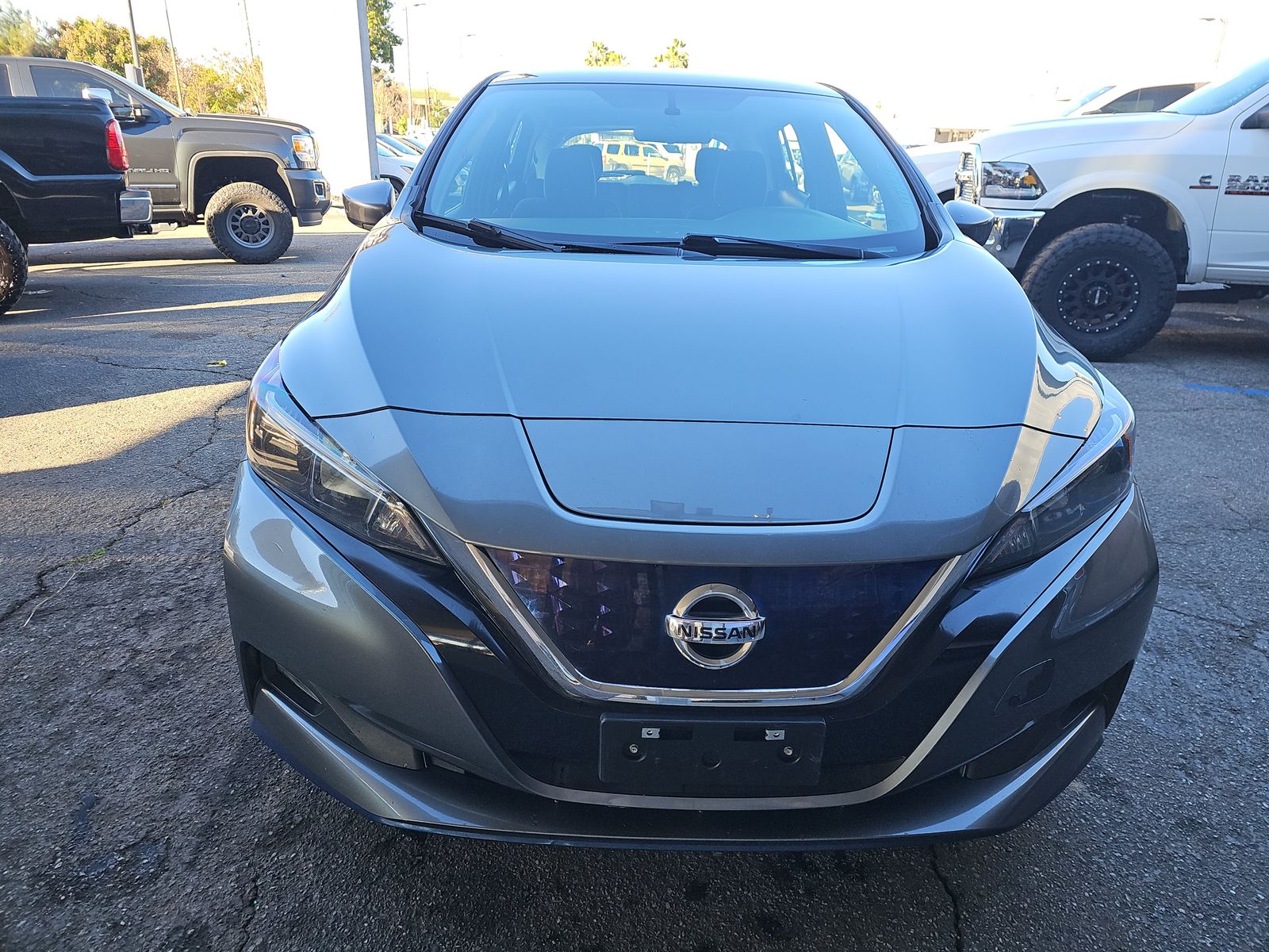 Nissan Leaf 2019 — photo 2