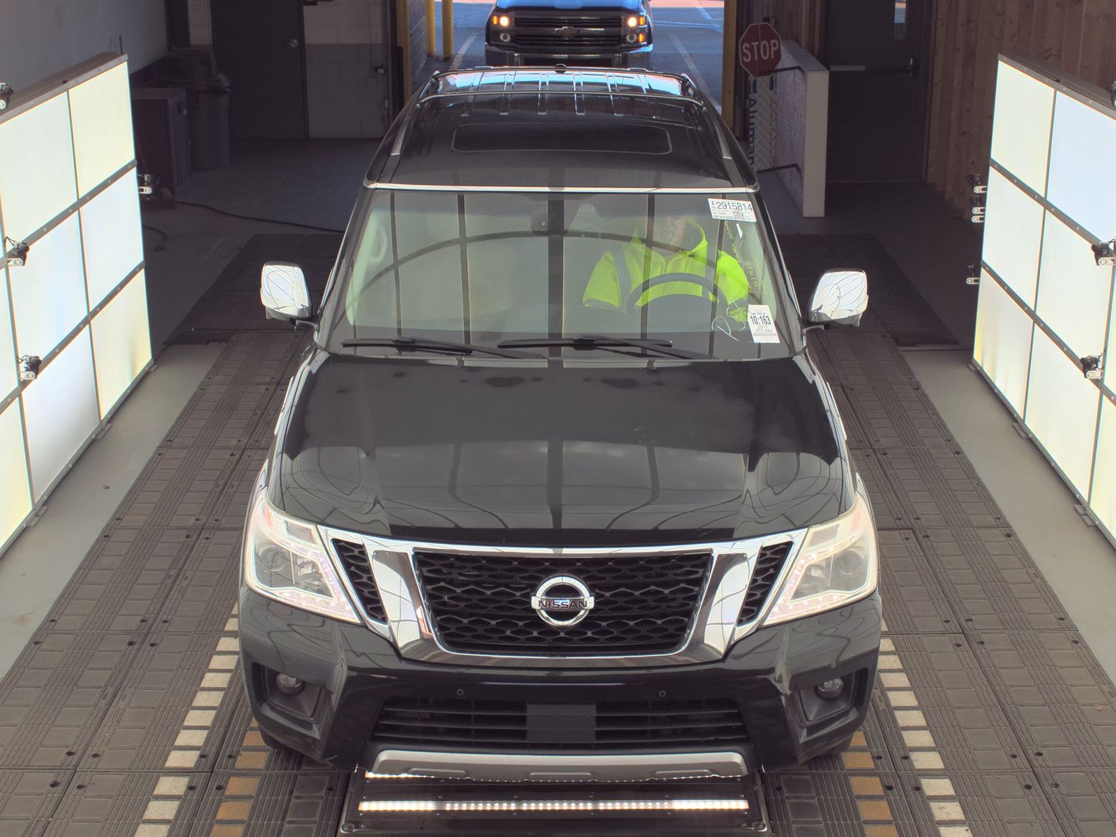 Nissan Armada 2017 — photo 2