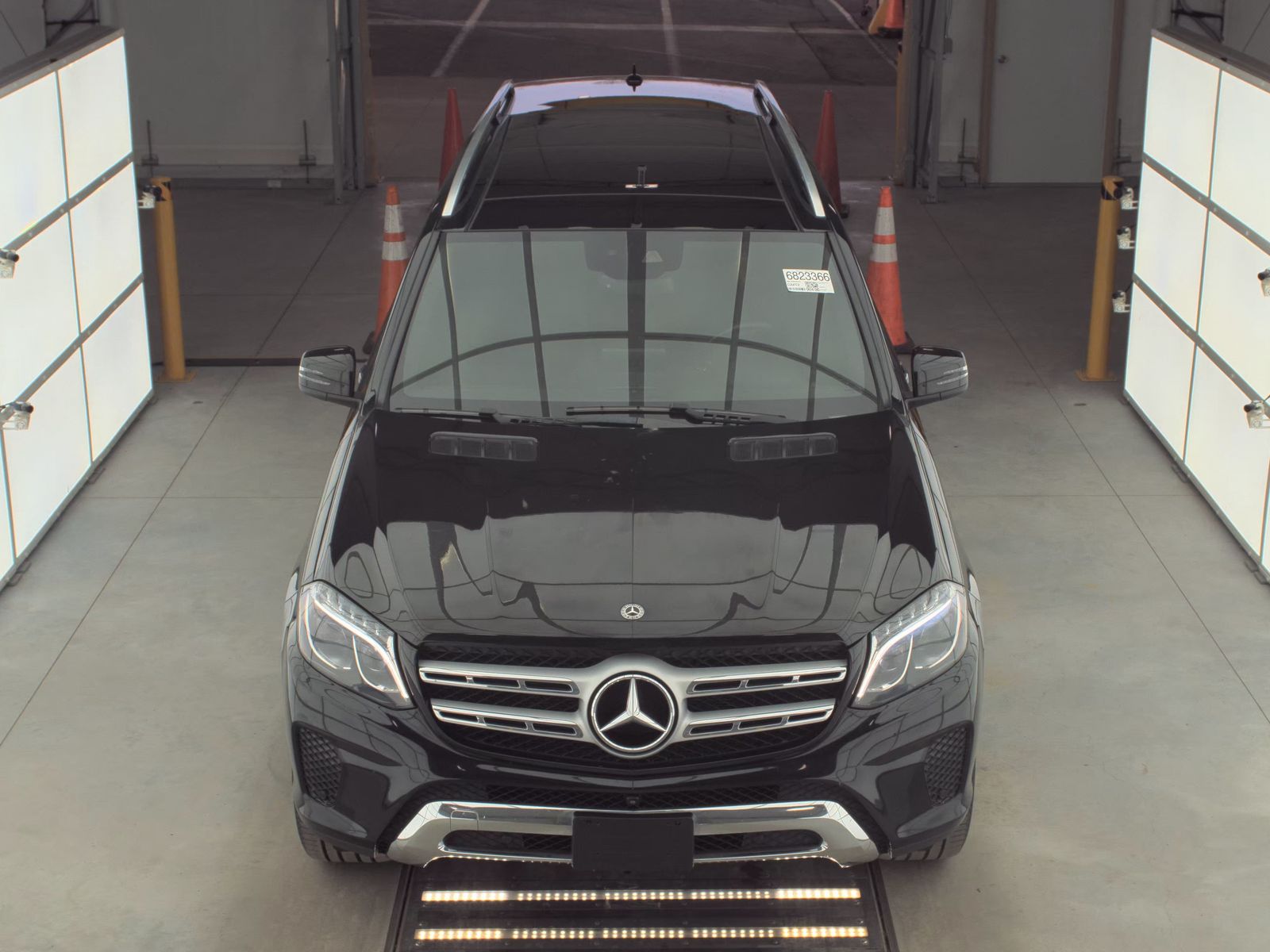 Mercedes-Benz GLS 450 2019 — photo 2