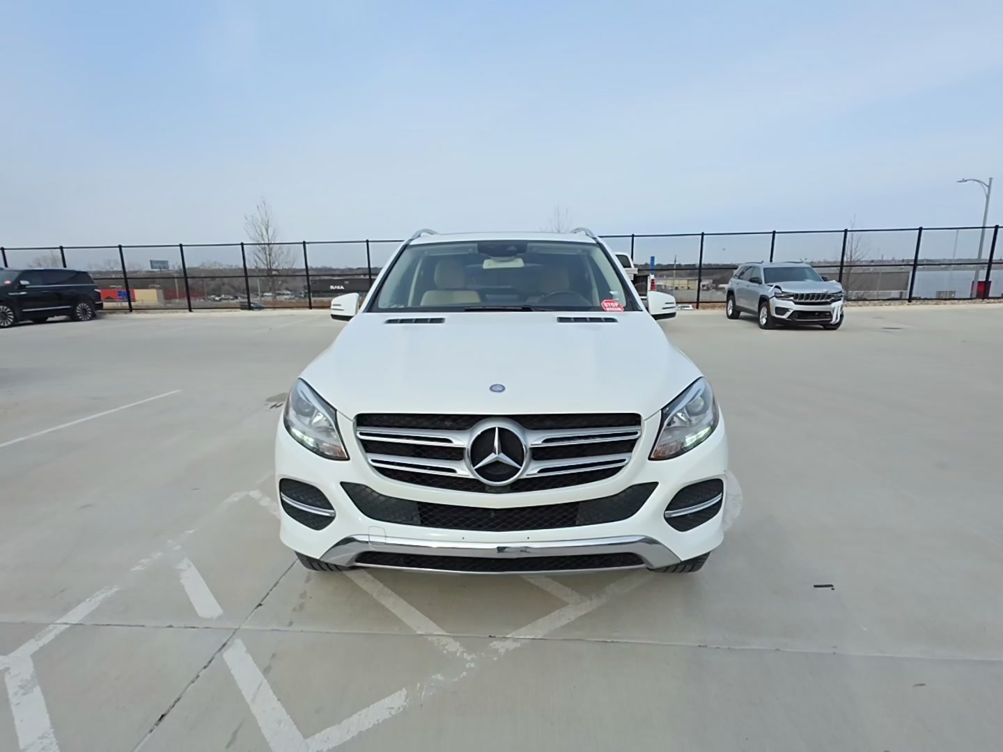 Mercedes-Benz GLE 350 2017 — photo 2