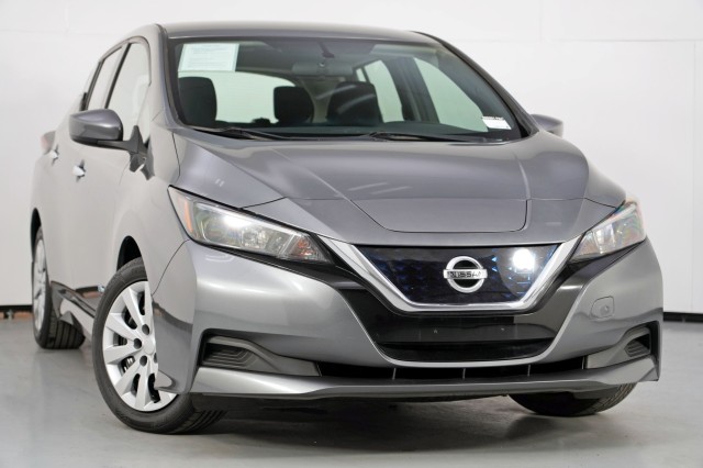 Nissan Leaf 2019 — photo 2