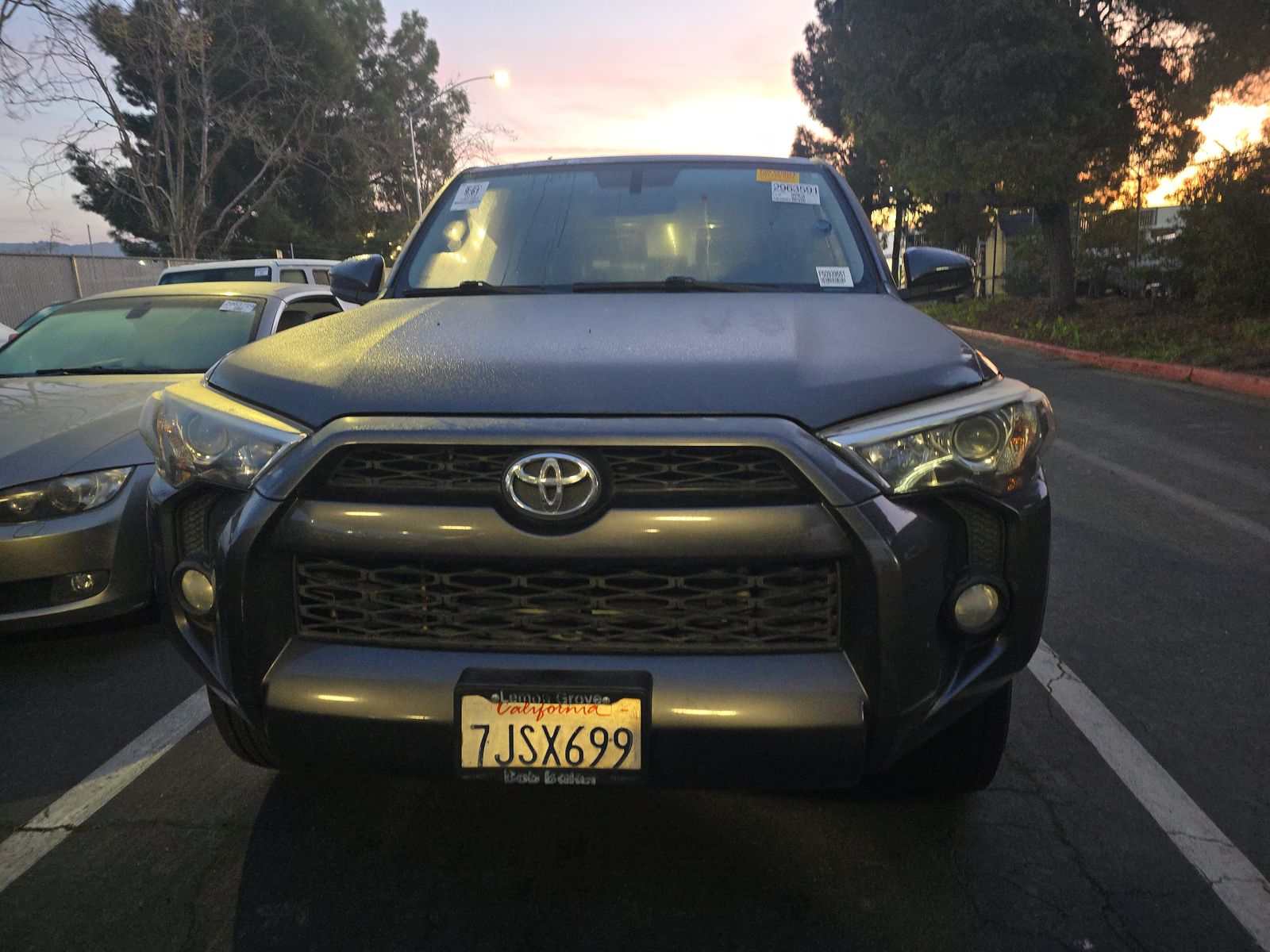 Toyota 4Runner 2015 — photo 2