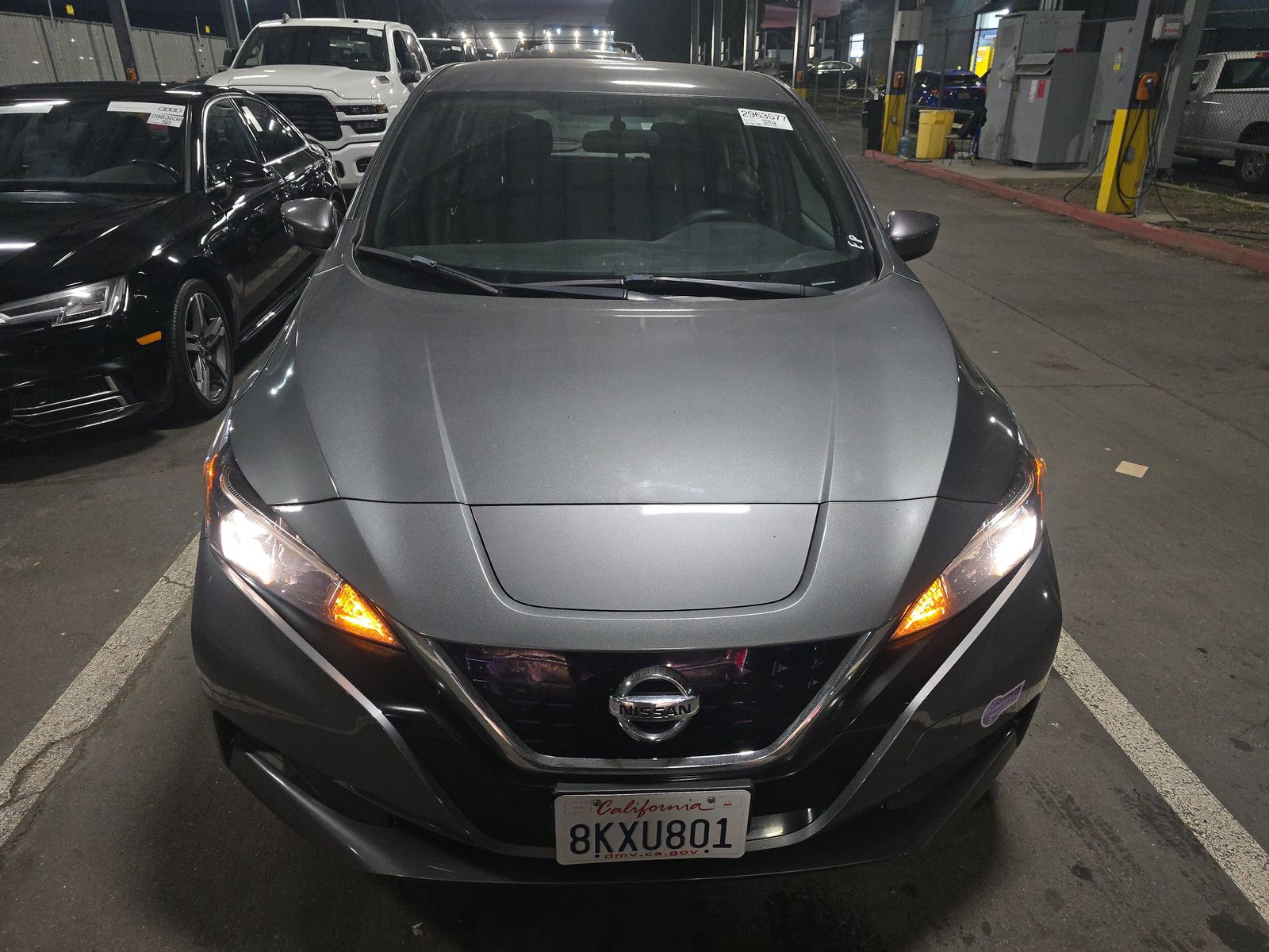 Nissan Leaf 2019 — photo 2