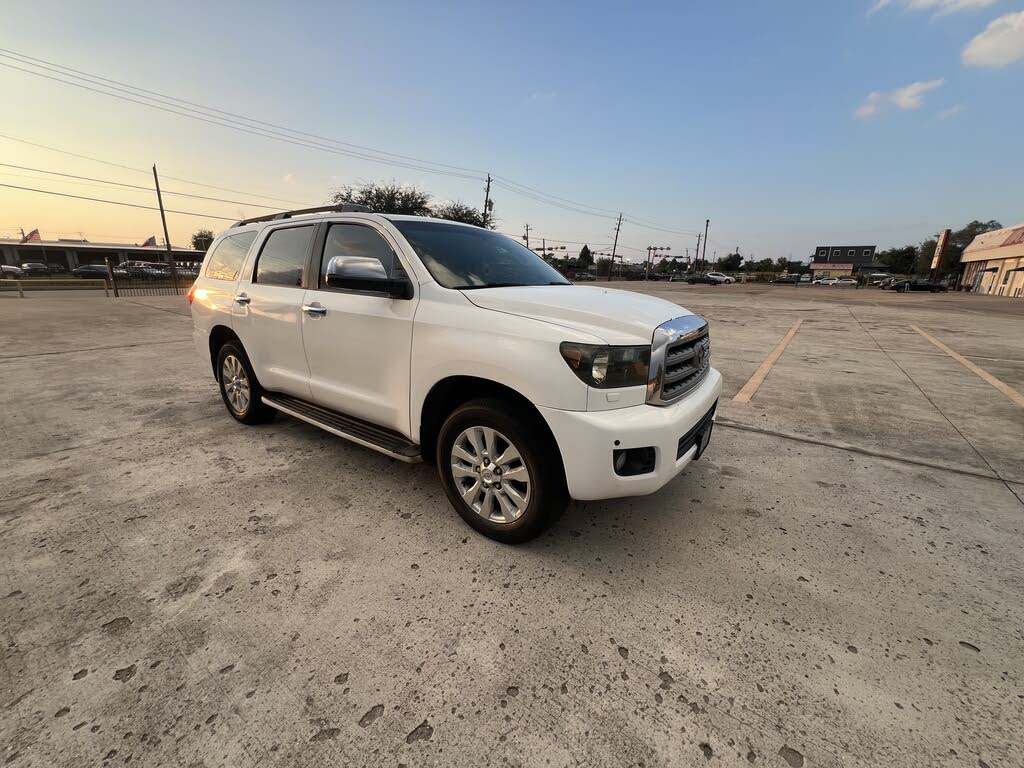 Toyota Sequoia 2015 — photo 2