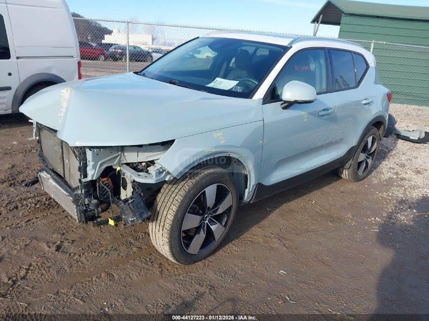 Volvo XC40 2019 — photo 2
