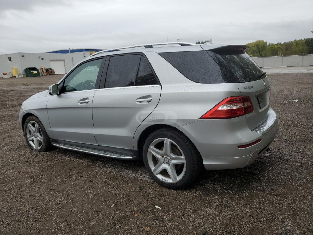 Mercedes-Benz ML 350 2015 — photo 2